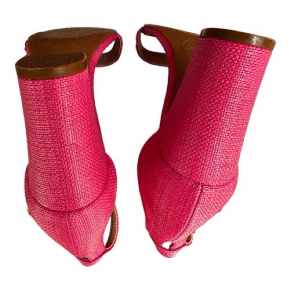 Kelly & Katie Hasana Fringed Chunky Block Heel Sandal Pink & White - Picture 3 of 7